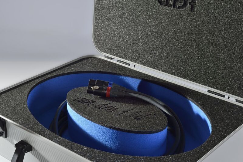 Кабель межблочный аудио Van Den Hul The CNT XLR 1.0m артикул A118798-1-3