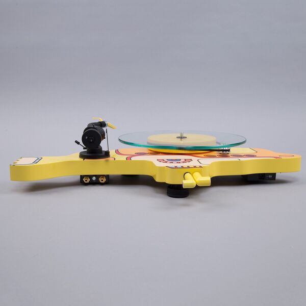 Проигрыватель винила Pro-Ject THE BEATLES YELLOW SUBMARINE артикул A127933-1-7