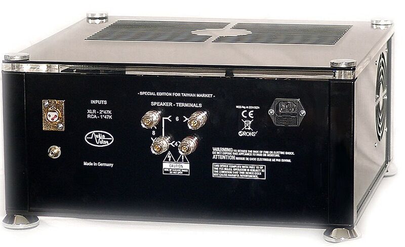 Усилитель мощности AUDIO VALVE Challenger 250 silver/chrome артикул A108873-1-7