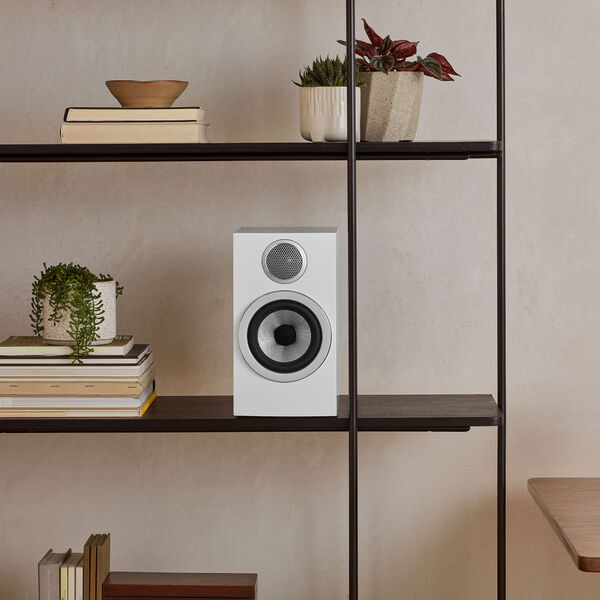 Полочная акустика Bowers & Willkins 707 S3 Satin White артикул A152890-1-10