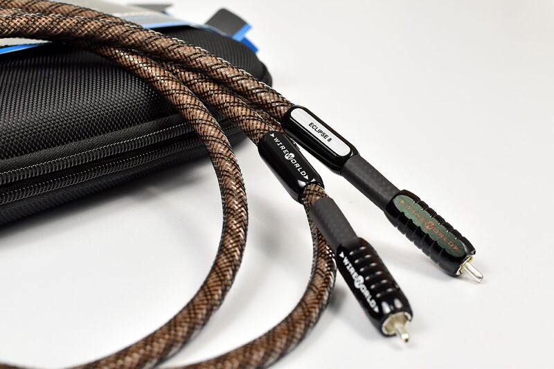 Кабель межблочный аудио Wire World Eclipse 8 Interconnect 1.0m (RCA) артикул A120744-1-4