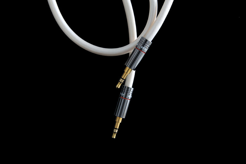 Кабель межблочный аудио Atlas Element Metik (3.5mm-3.5mm) 3.0m артикул A112003-1-4