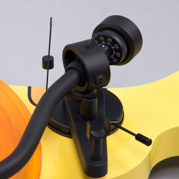 Проигрыватель винила Pro-Ject THE BEATLES YELLOW SUBMARINE артикул A127933-1-8