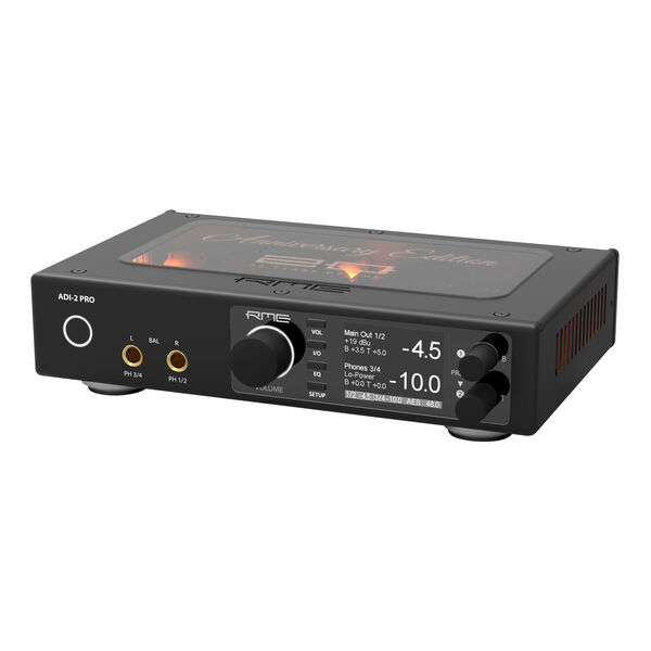 Звуковая карта RME ADI-2 PRO AE конвертер, 2 аналоговых входа/4 аналоговых выхода, HiPerformance AD/DA, 9 1/2", 1U артикул A118227-1