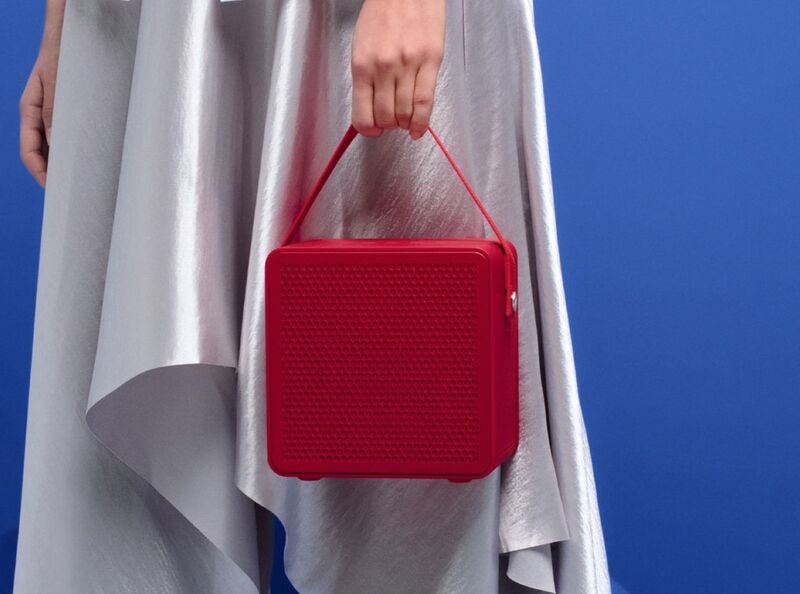 Портативная акустика Urbanears Ralis red артикул A126675-1-4