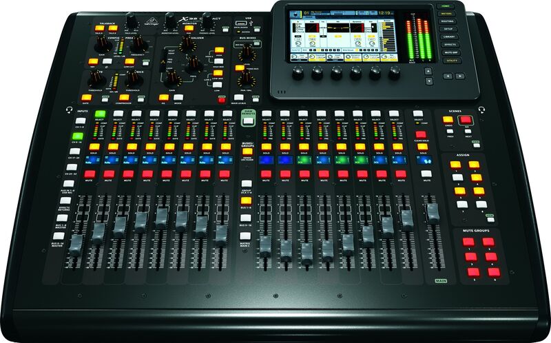 Микшерный пульт Behringer X32 Compact артикул A102645-1