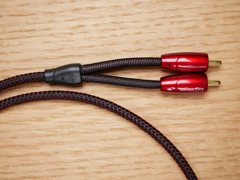 Кабель межблочный AudioQuest Golden Gate 2RCA-2RCA (3.0 м) артикул A133512-1-4