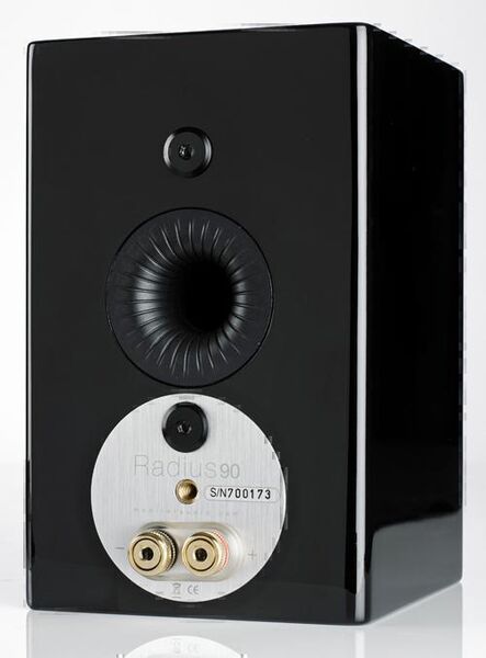 Полочная акустика Monitor Audio Radius Series 90 black high gloss артикул X34080572-1-3