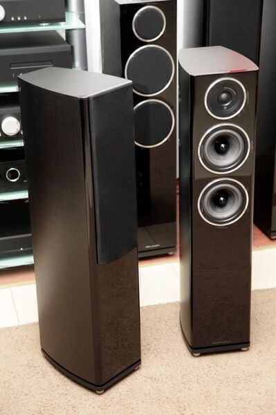 Полочная акустика Wharfedale Diamond 11.3 Walnut pearl артикул X34078418-1-3
