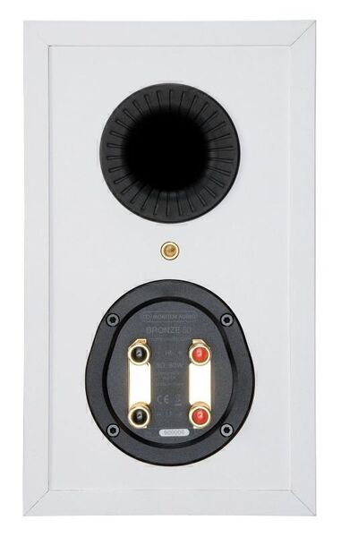 Полочная акустика Monitor Audio Bronze 50 walnut артикул X34080758-1-2